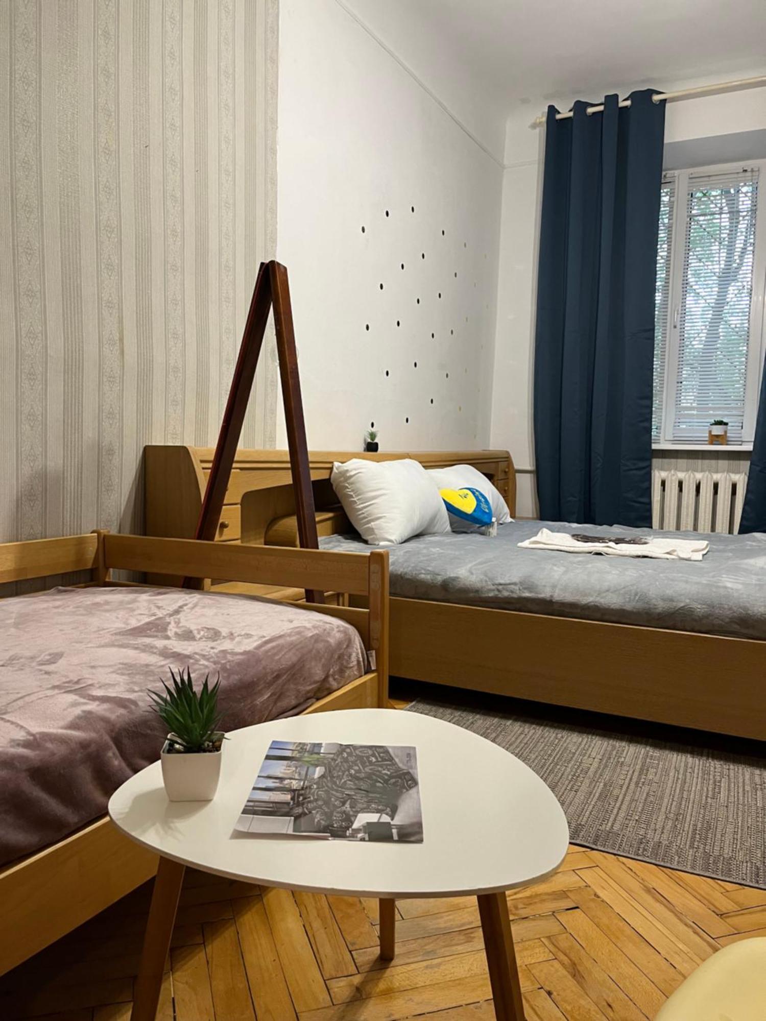 Ararat-Klovskaya Hostel-Apartments Kiev Exterior photo